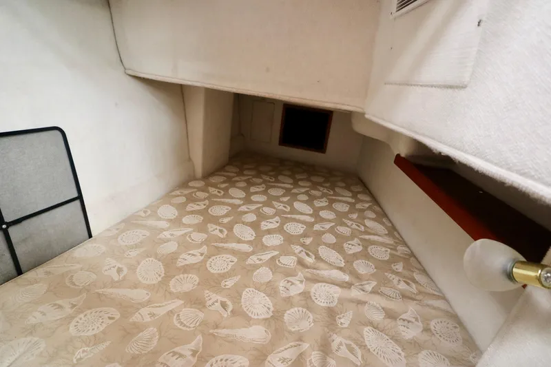 Slide: The Image of Ranger Tug R-31 2013 - 22