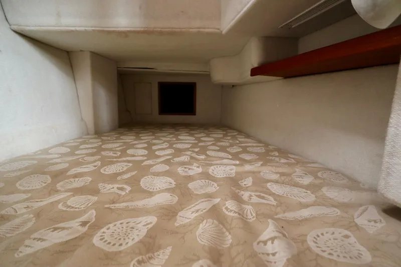 Slide: The Image of Ranger Tug R-31 2013 - 23