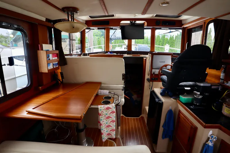 Slide: The Image of Ranger Tug R-31 2013 - 3