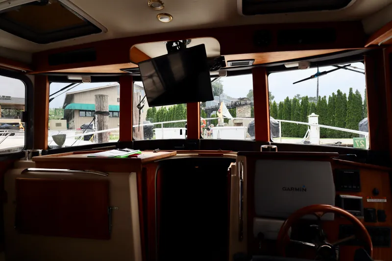 Slide: The Image of Ranger Tug R-31 2013 - 32