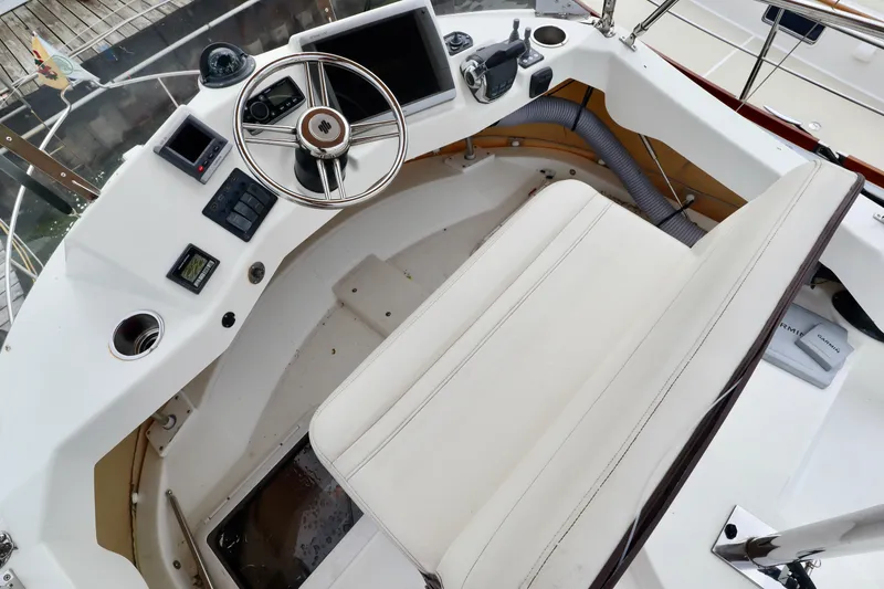 Slide: The Image of Ranger Tug R-31 2013 - 36