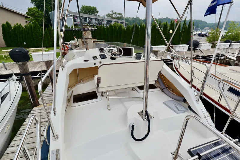 Slide: The Image of Ranger Tug R-31 2013 - 39