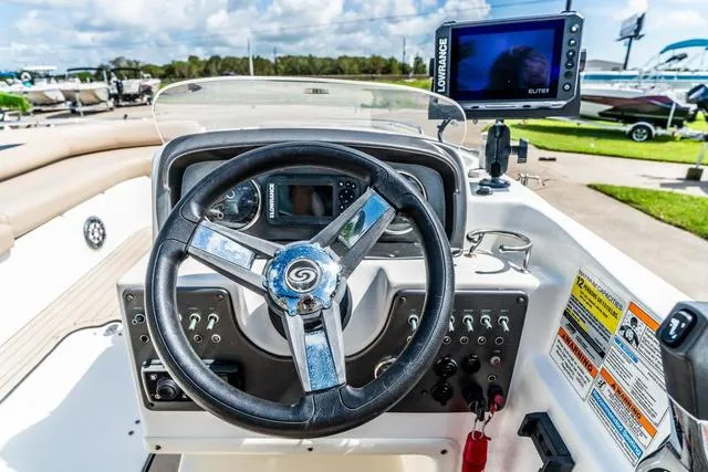 Slide: The Image of Hurricane SS201 2021 - 8