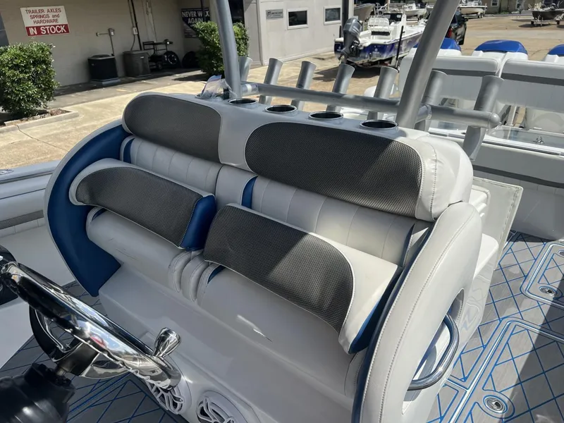 Slide: The Image of Nor-Tech 392 Super Fish 2016 - 15