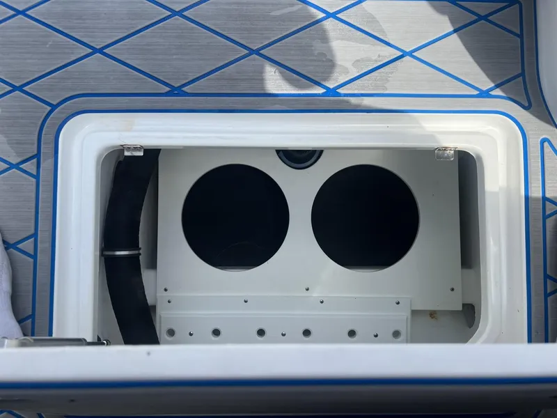 Slide: The Image of Nor-Tech 392 Super Fish 2016 - 25