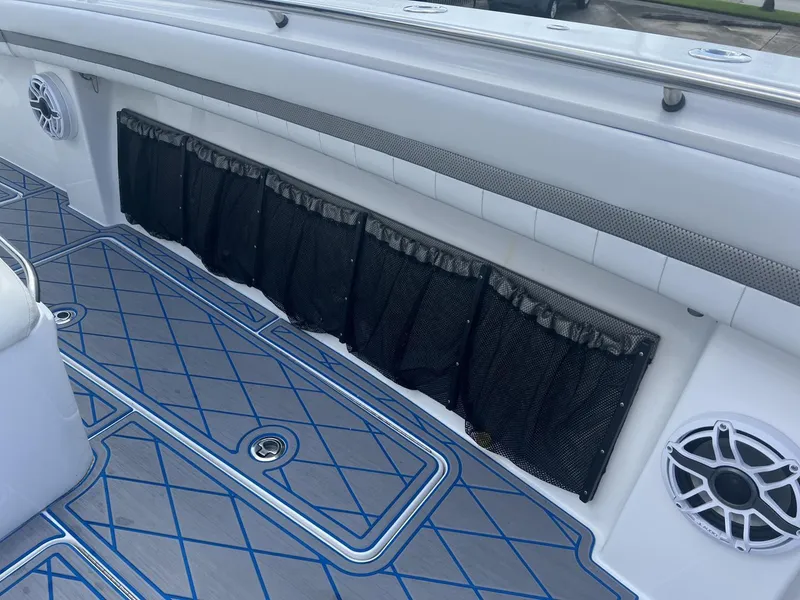 Slide: The Image of Nor-Tech 392 Super Fish 2016 - 8