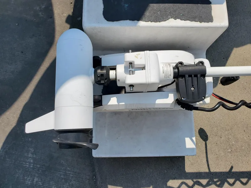 Slide: The Image of Boston Whaler 240 Dauntless 2018 - 15