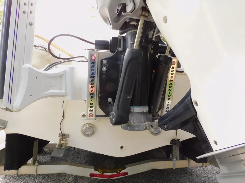 Slide: The Image of Boston Whaler 240 Dauntless 2018 - 26