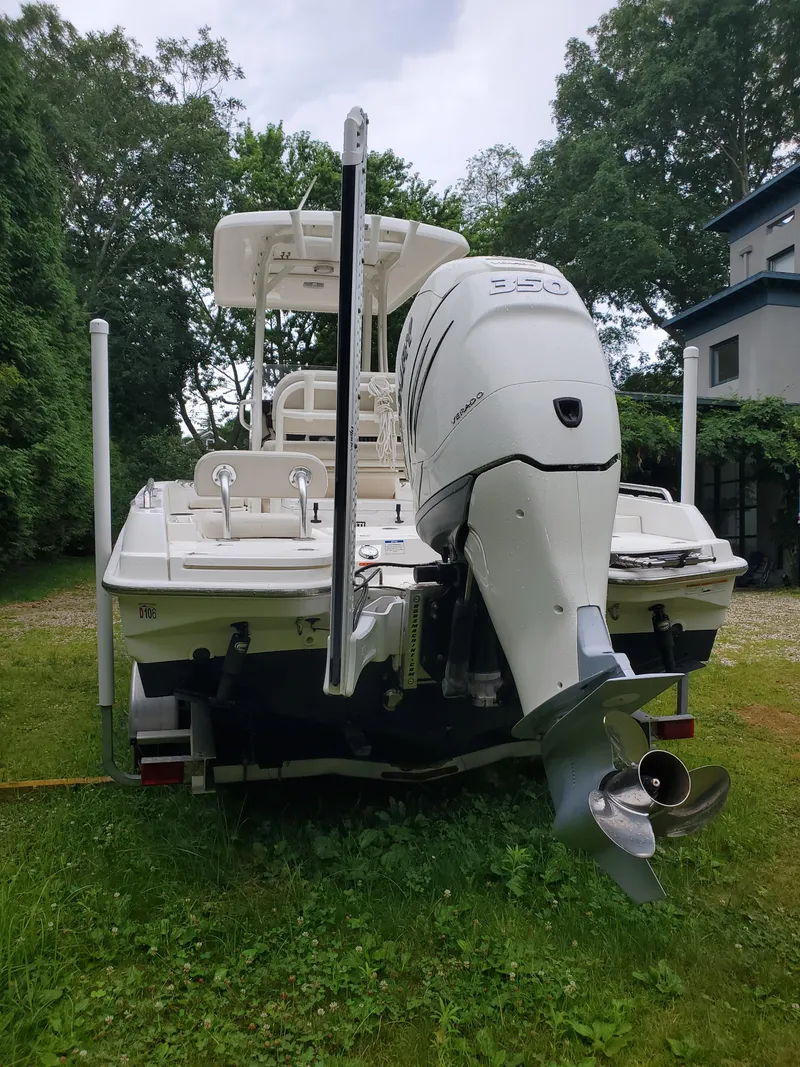 Slide: The Image of Boston Whaler 240 Dauntless 2018 - 4