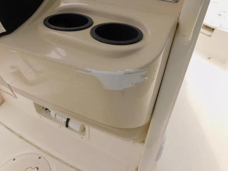 Slide: The Image of Boston Whaler 240 Dauntless 2018 - 54