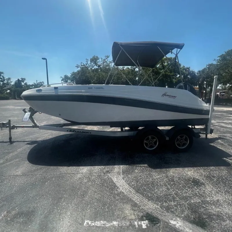 The Image of Hurricane SunDeck Sport - 0