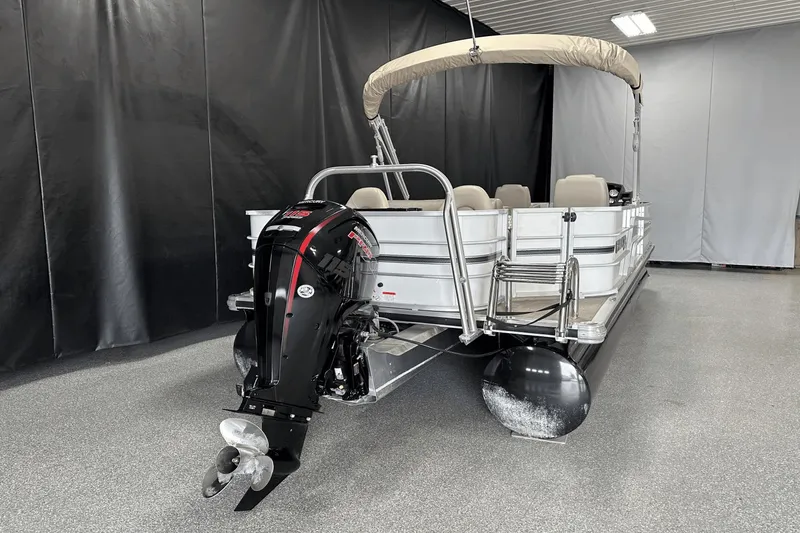 Slide: The Image of Ranger REATA 220 FISHING PONTOON 2018 - 3
