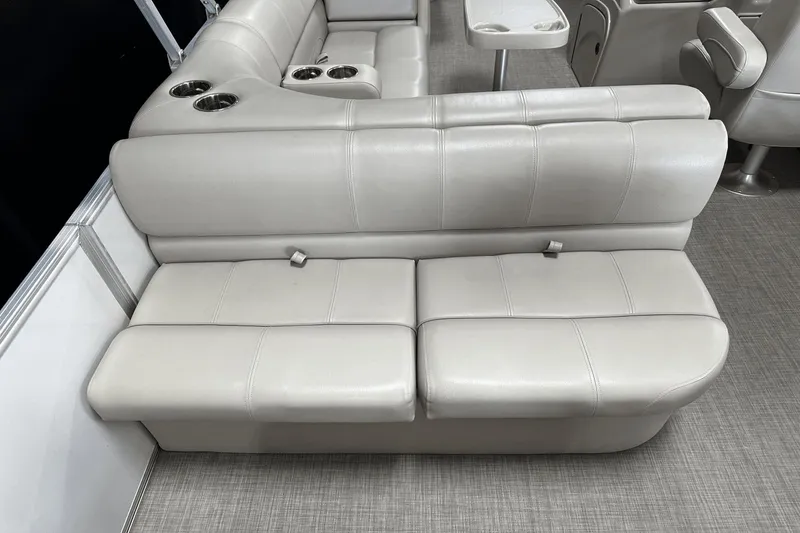 Slide: The Image of Ranger REATA 220 FISHING PONTOON 2018 - 36