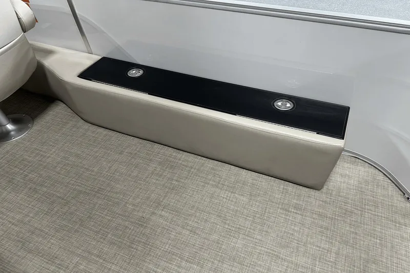 Slide: The Image of Ranger REATA 220 FISHING PONTOON 2018 - 41