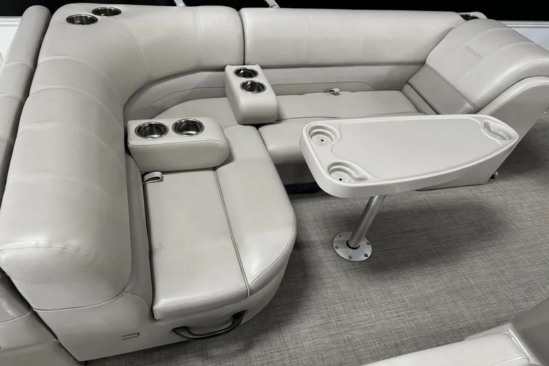 Slide: The Image of Ranger REATA 220 FISHING PONTOON 2018 - 45