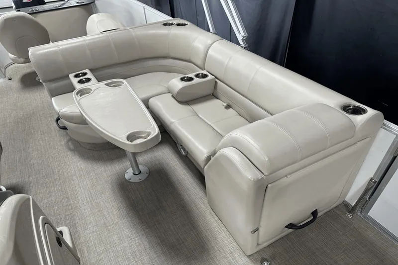 Slide: The Image of Ranger REATA 220 FISHING PONTOON 2018 - 51