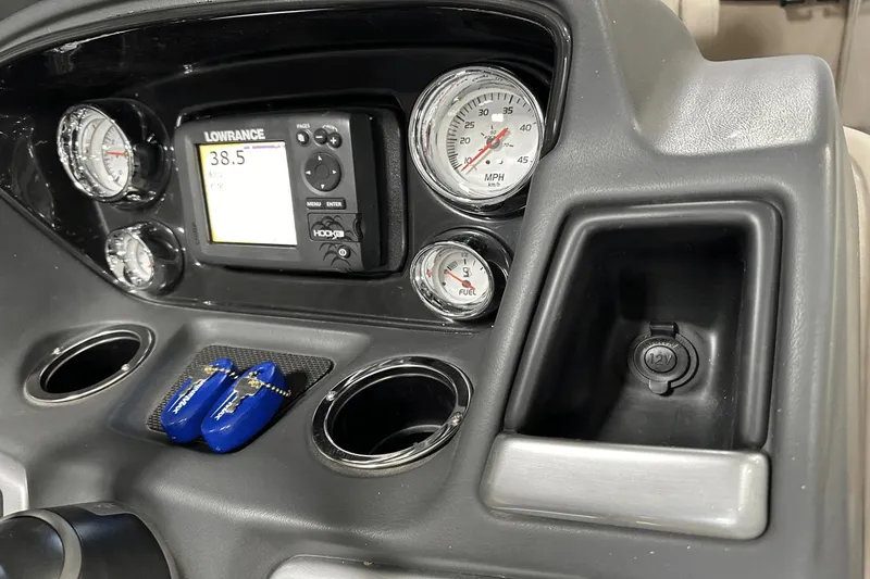 Slide: The Image of Ranger REATA 220 FISHING PONTOON 2018 - 71