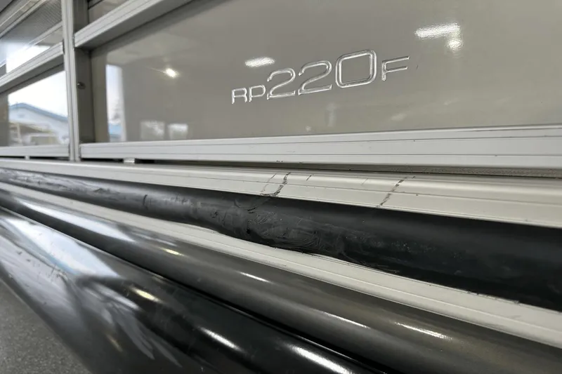 Slide: The Image of Ranger REATA 220 FISHING PONTOON 2018 - 96
