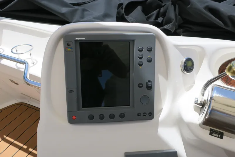 Slide: The Image of Raytheon navigation system on 2002 Sea Ray 400 Sedan Bridge yacht. - 15