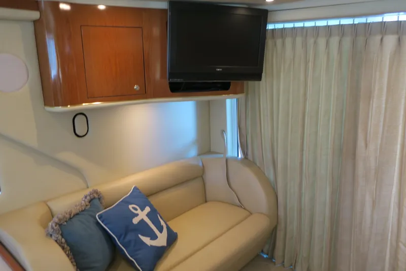 Slide: The Image of Sea Ray 400 Sedan Bridge 2002 - 50