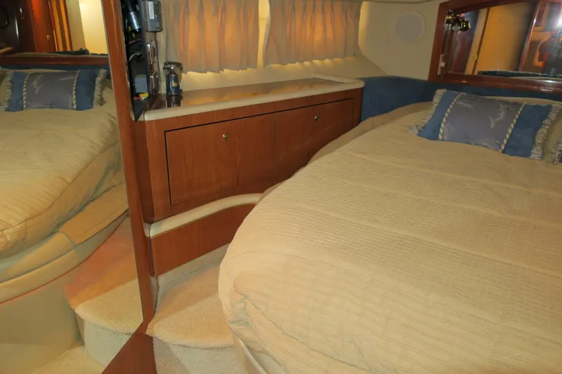 Slide: The Image of Sea Ray 400 Sedan Bridge 2002 - 57