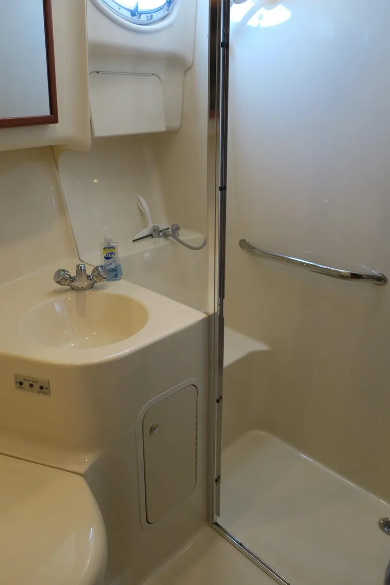 Slide: The Image of Sea Ray 400 Sedan Bridge 2002 - 62