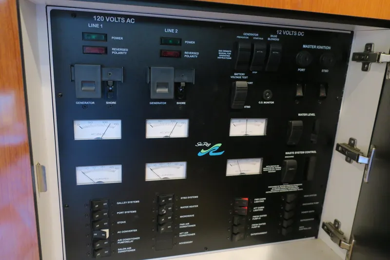 Slide: The Image of Sea Ray 400 Sedan Bridge 2002 - 64