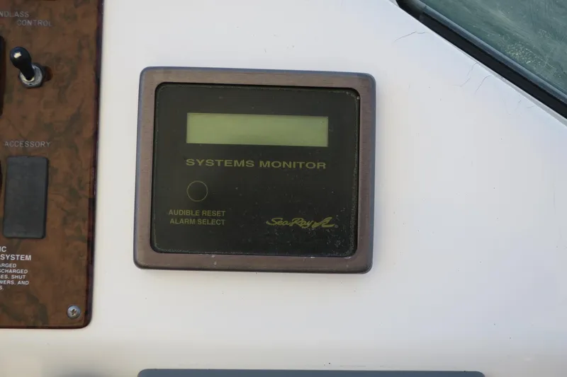 Slide: The Image of Sea Ray 400 Sedan Bridge 2002 - 72