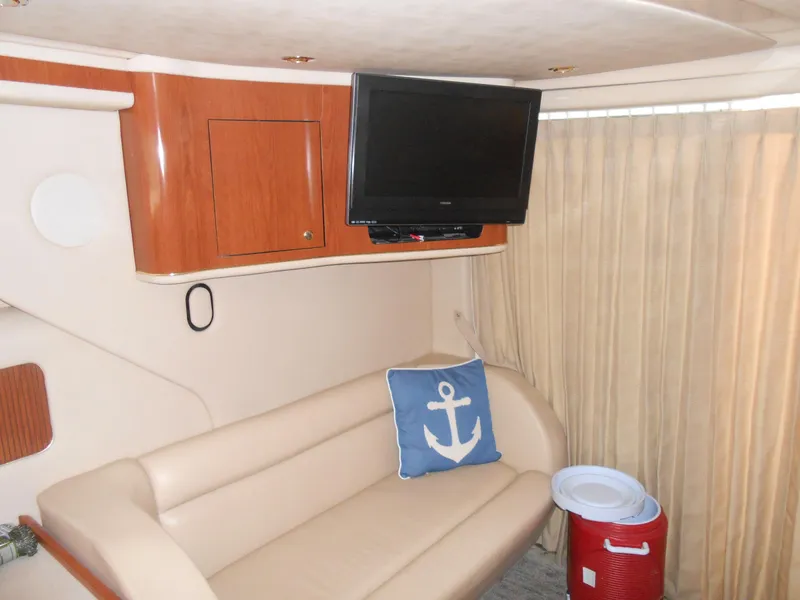 Slide: The Image of Sea Ray 400 Sedan Bridge 2002 - 77