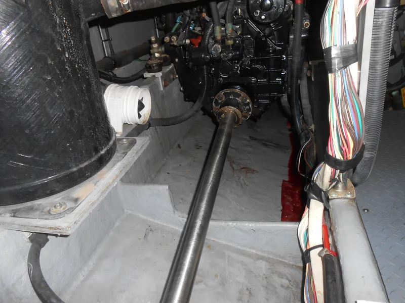 Slide: The Image of Sea Ray 400 Sedan Bridge 2002 - 90