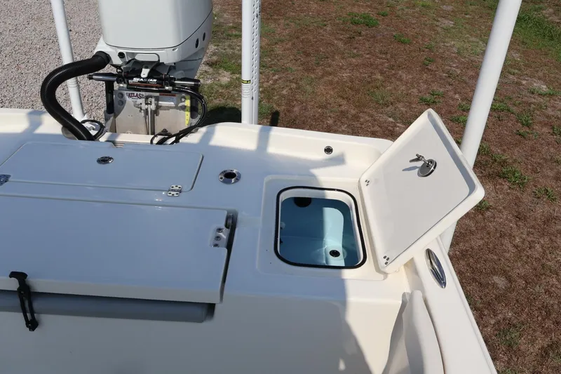 Slide: The Image of Avenger 26 AV 2024 - 10