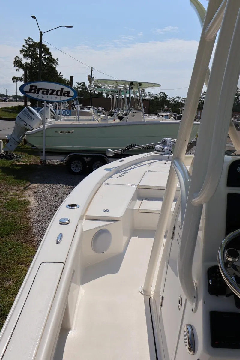 Slide: The Image of Avenger 26 AV 2024 - 14