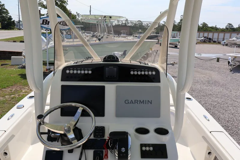 Slide: The Image of Avenger 26 AV 2024 - 7