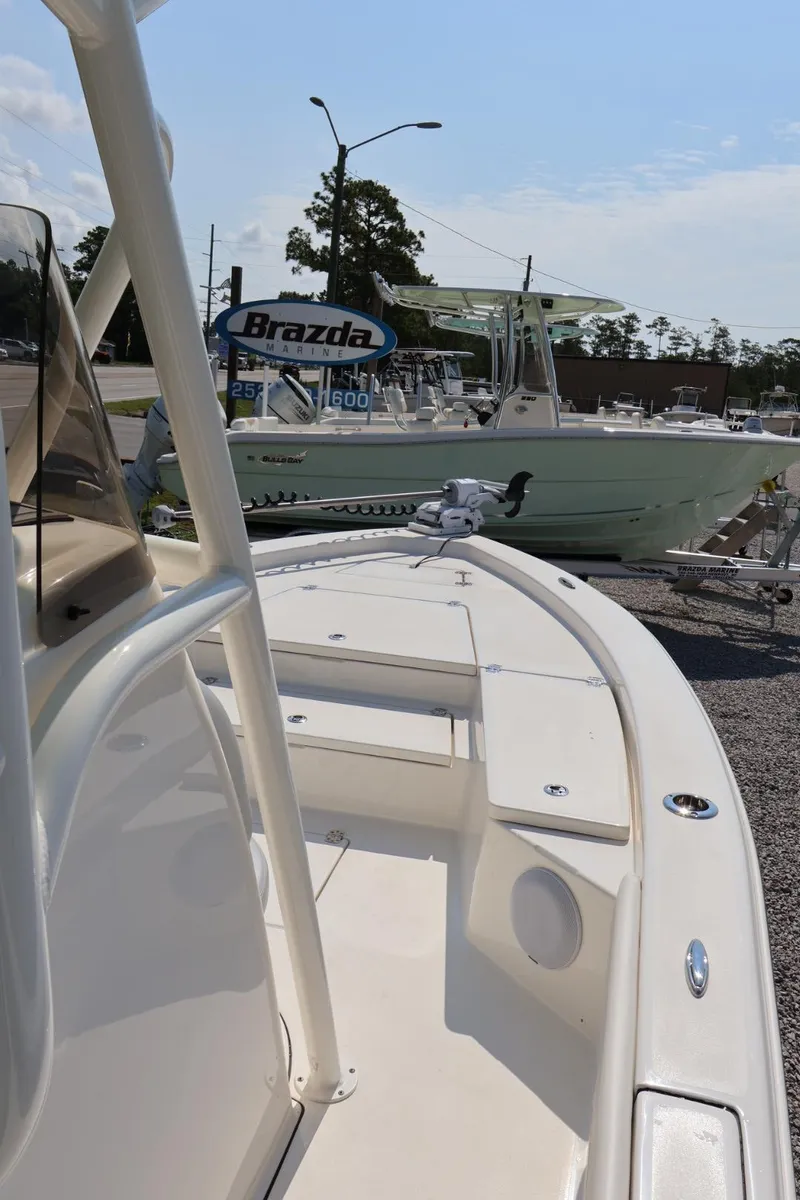 Slide: The Image of Avenger 26 AV 2024 - 8