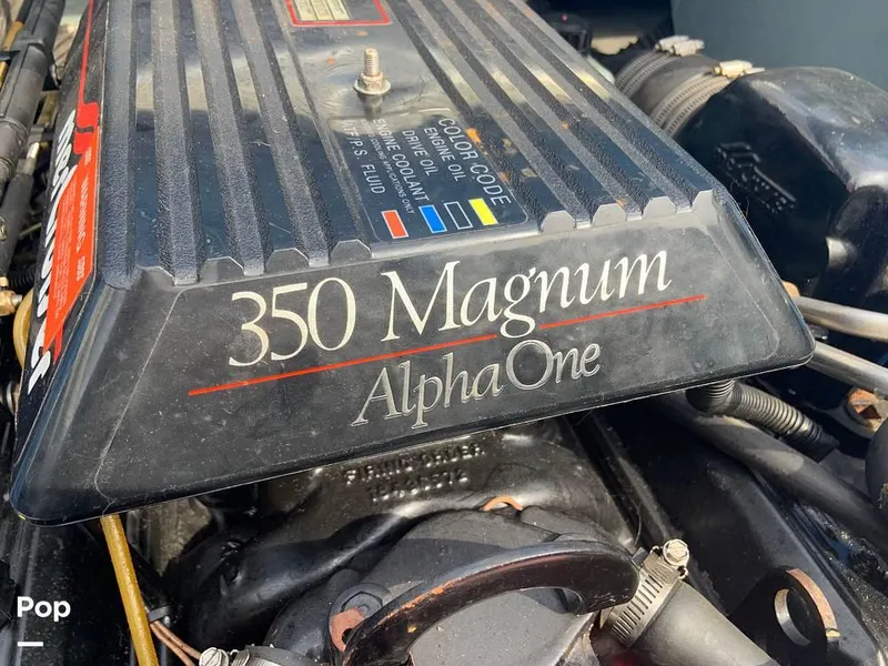 Slide: The Image of 1994 Sea Ray 220 Signature for sale in Somerset, KY - 11