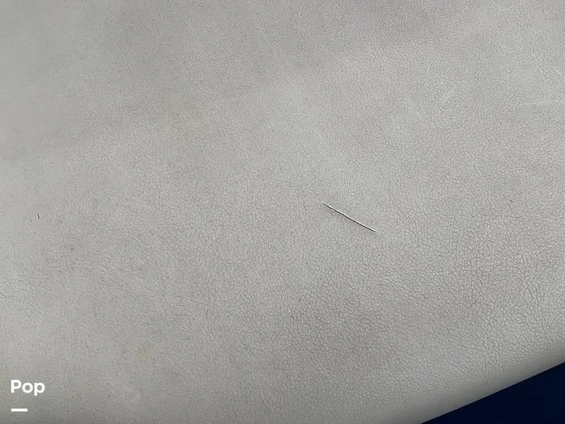 Slide: The Image of 1994 Sea Ray 220 Signature for sale in Somerset, KY - 30