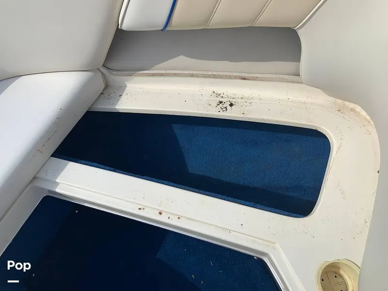 Slide: The Image of 1994 Sea Ray 220 Signature for sale in Somerset, KY - 32