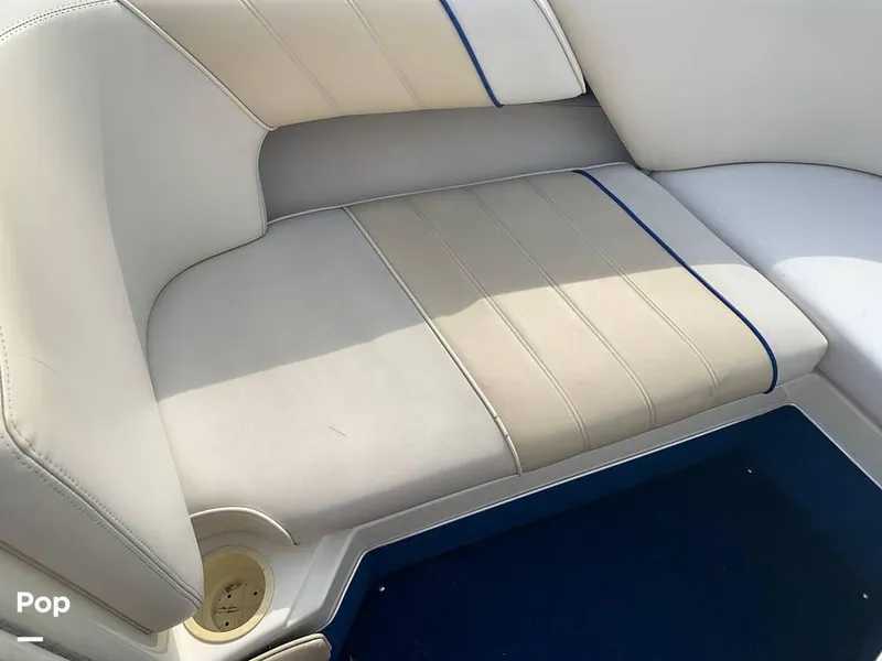 Slide: The Image of 1994 Sea Ray 220 Signature for sale in Somerset, KY - 33