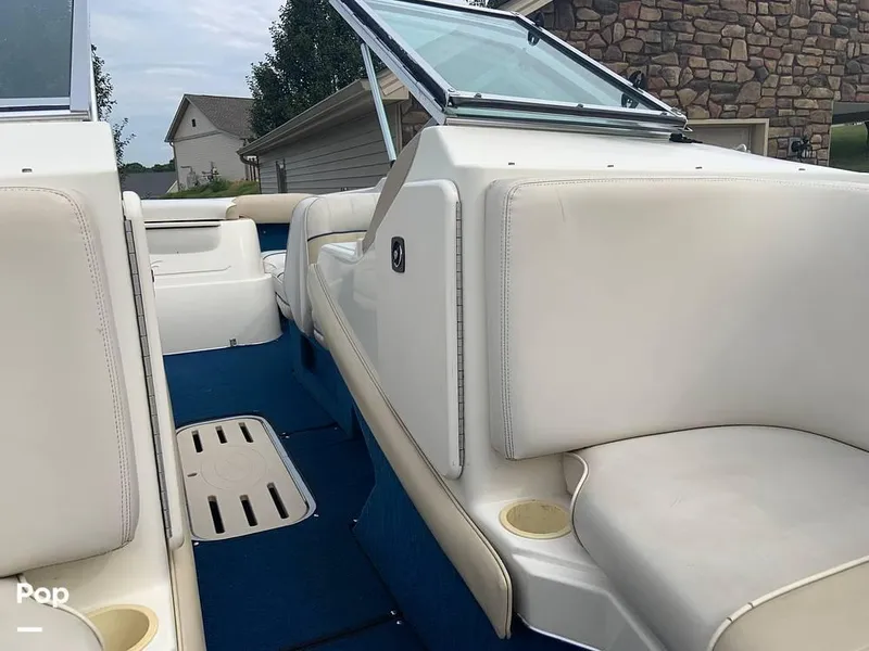 Slide: The Image of 1994 Sea Ray 220 Signature for sale in Somerset, KY - 43