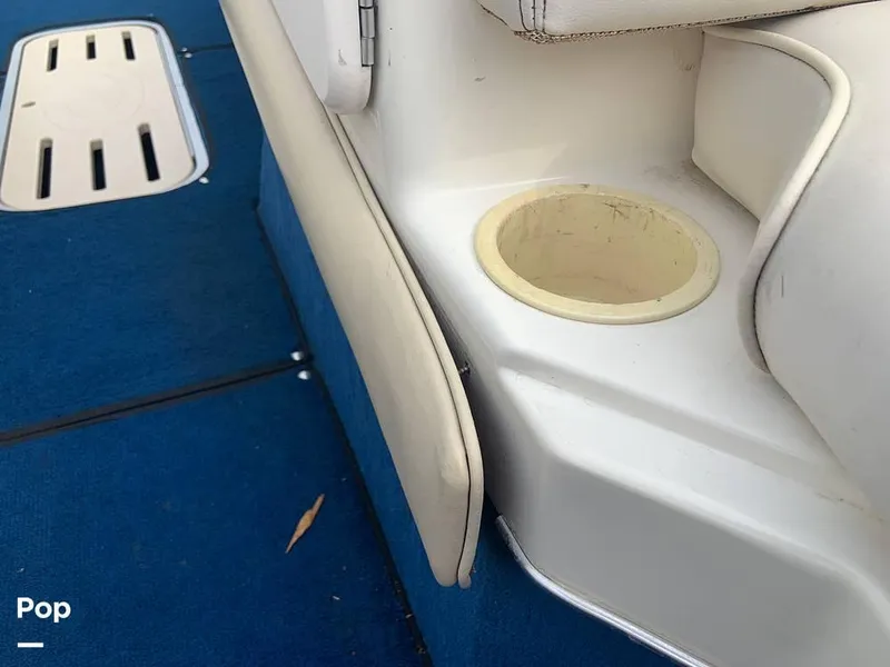 Slide: The Image of 1994 Sea Ray 220 Signature for sale in Somerset, KY - 44