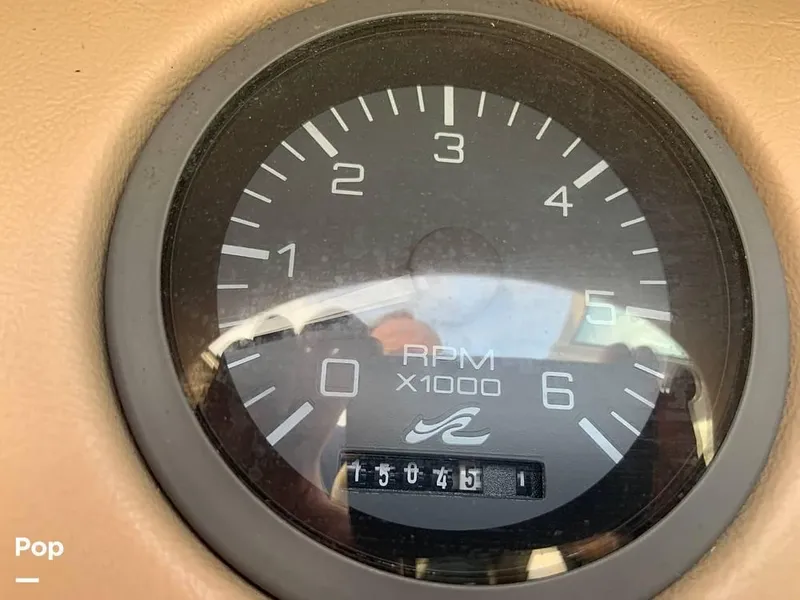 Slide: The Image of 1994 Sea Ray 220 Signature for sale in Somerset, KY - 69