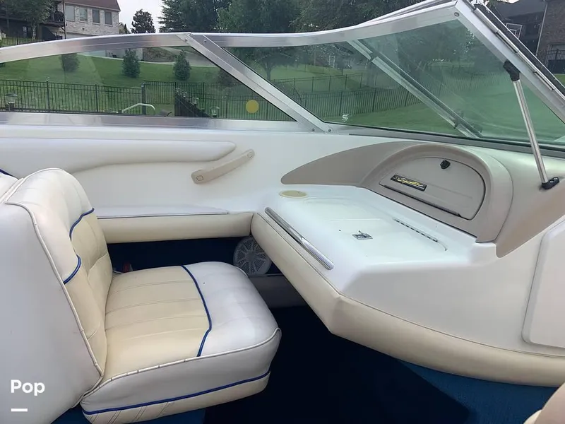 Slide: The Image of 1994 Sea Ray 220 Signature for sale in Somerset, KY - 79