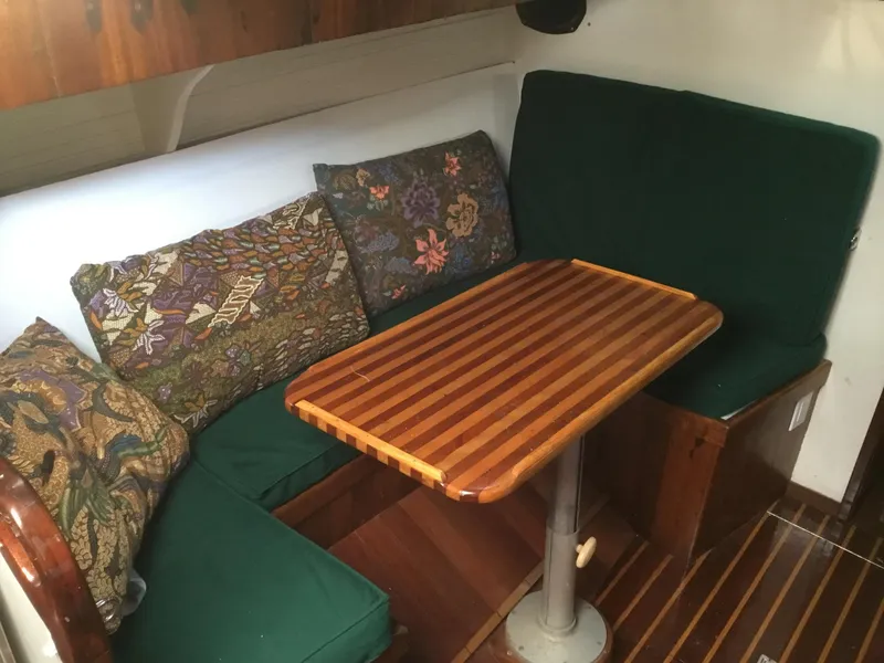 Slide: The Image of Teak dinette convertible to bunk - 39