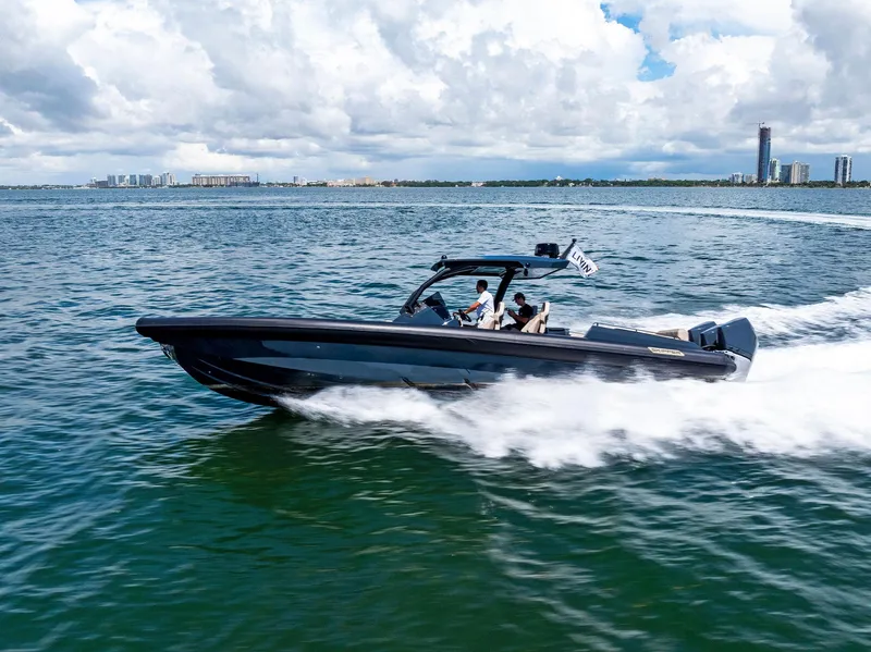 Slide: The Image of Skipper 38NC - 16