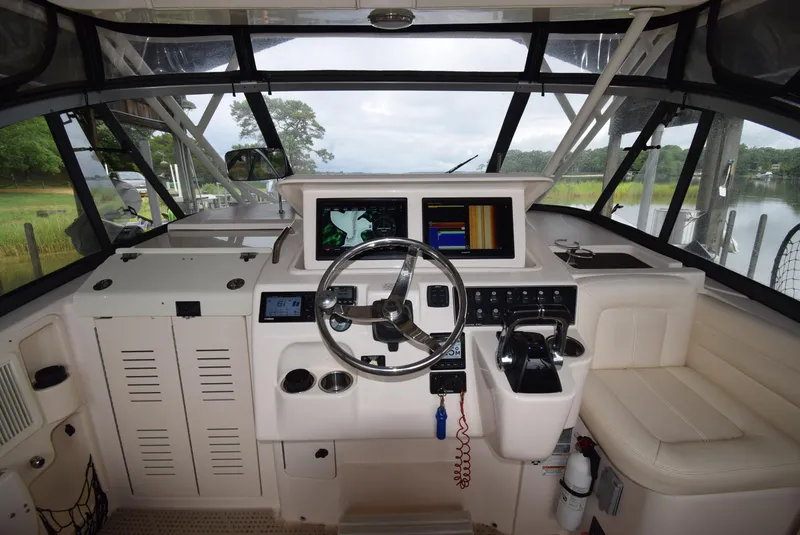 Slide: The Image of Grady-White Express 330 2016 - 30