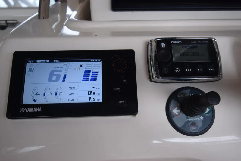 Slide: The Image of Grady-White Express 330 2016 - 40