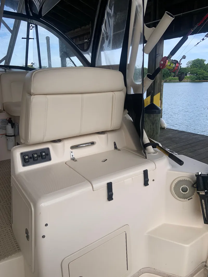 Slide: The Image of Grady-White Express 330 2016 - 85