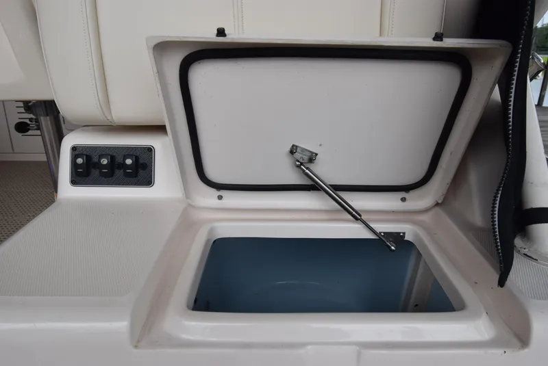 Slide: The Image of Grady-White Express 330 2016 - 86