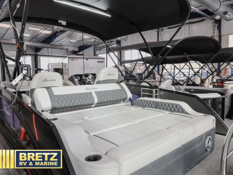 Slide: The Image of Lusso Ultra-Lounge 23UC 2025 - 10