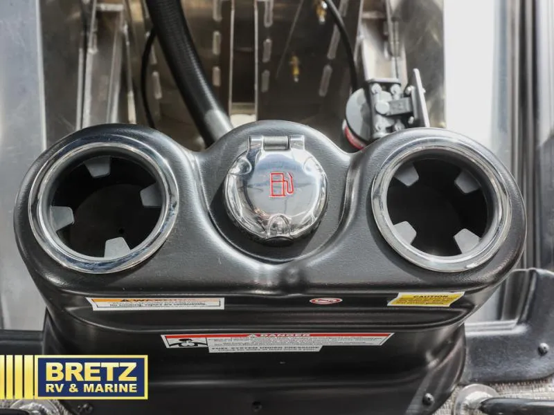 Slide: The Image of Lusso Ultra-Lounge 23UC 2025 - 14